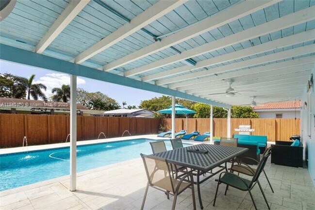 Building Photo - 8040 SW 196th Terrace