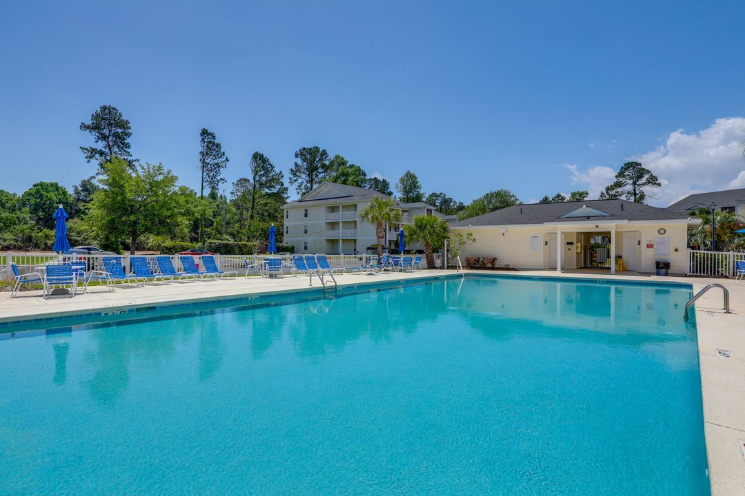 Building Photo - 1278 River Oaks Dr