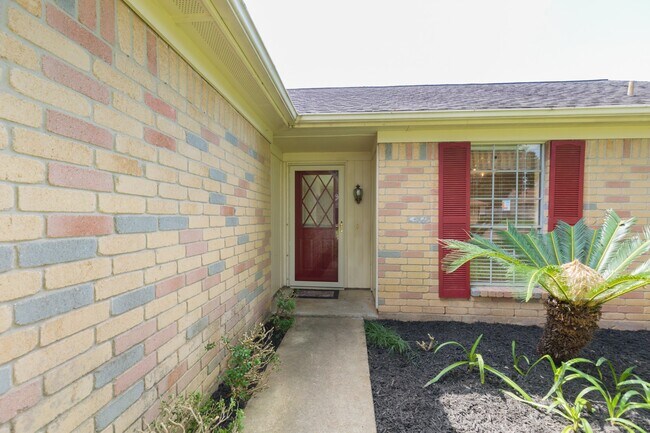 Building Photo - 4106 Kitchen Hill Ln