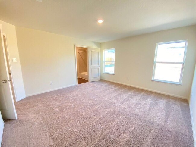 Building Photo - 401 Hyacinth Way