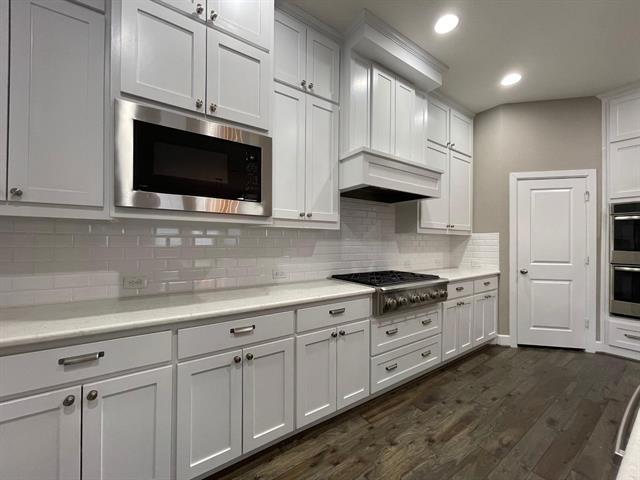 Building Photo - 1400 Daisy Corner Dr