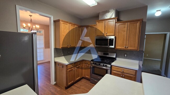 Building Photo - 223 Elmbrook Ln