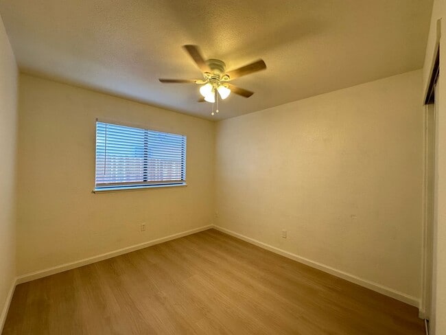 Building Photo - Move In Ready 3 Bedroom!