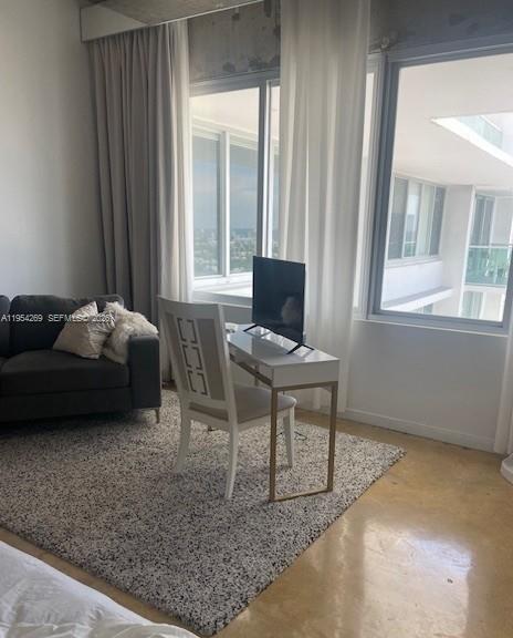 Building Photo - 1000 West Ave