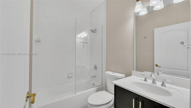 Building Photo - 2342 SE 10th St