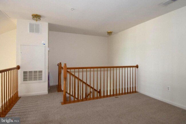 Building Photo - 21197 McFadden Square