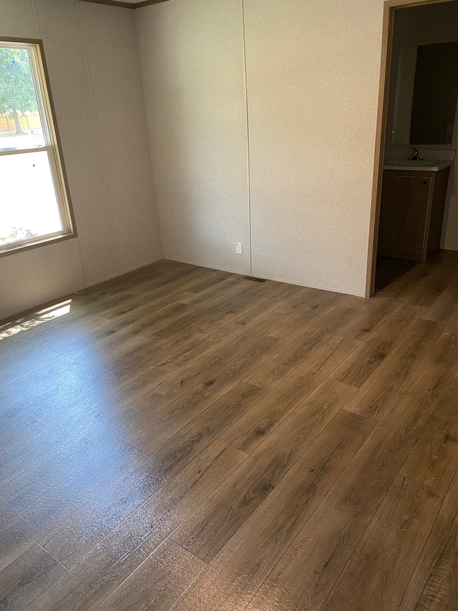 Building Photo - 3300 Lotus Ln