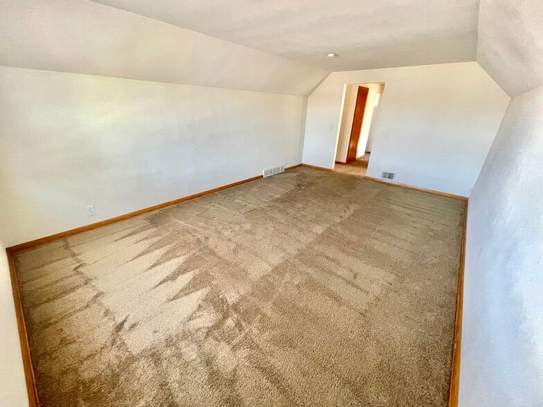 Living Room - 2531 Maple Grove Ave