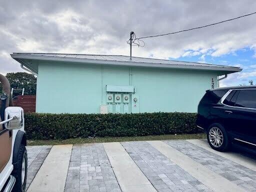 Building Photo - 1226 N H St