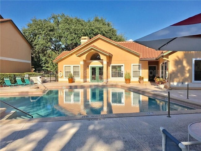 Building Photo - 3012 Parkway Blvd