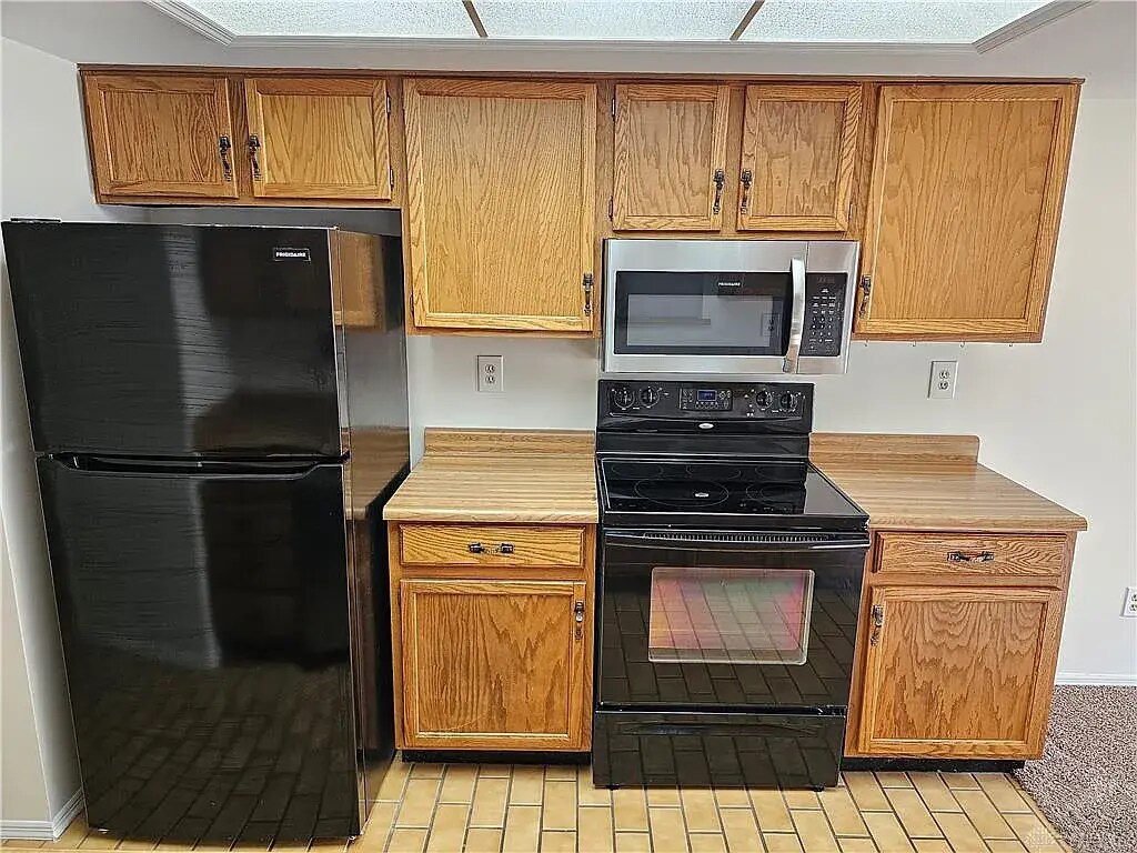 Building Photo - 1492 Sanzon Dr