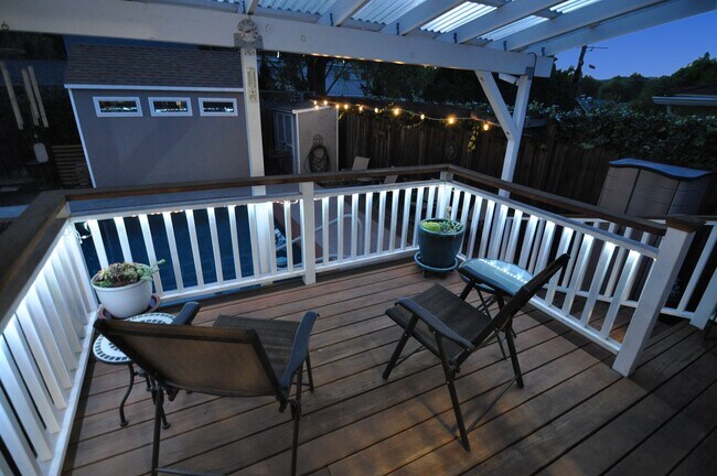 Building Photo - 4 Bedroom Pool Home for Rent in Woodland H...