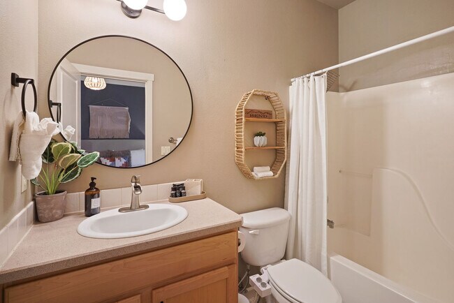 Building Photo - 20657 Beaumont Dr