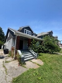 Building Photo - 2798 E 120th St