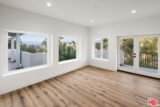 Building Photo - 3373 Coldwater Canyon Ave