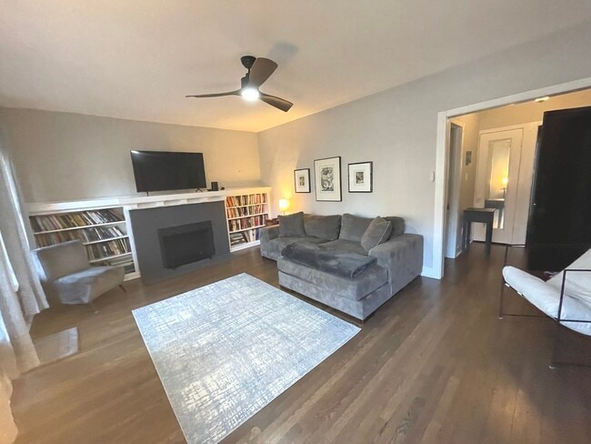 Building Photo - 1057 W Columbia Ave