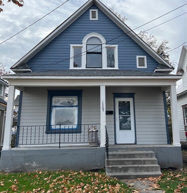 Building Photo - 1305 N Madison St