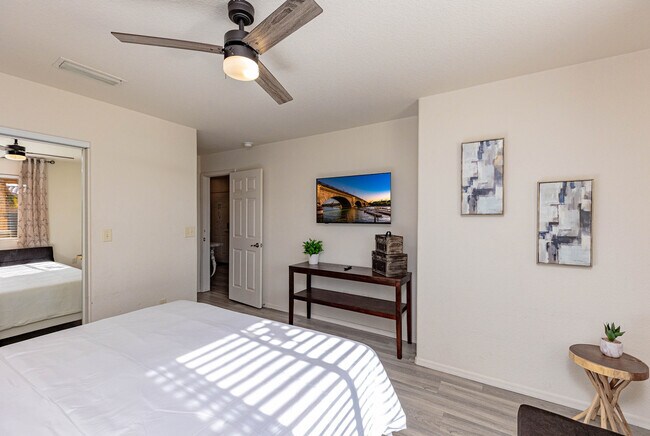 Building Photo - 3280 Rocking Horse Dr