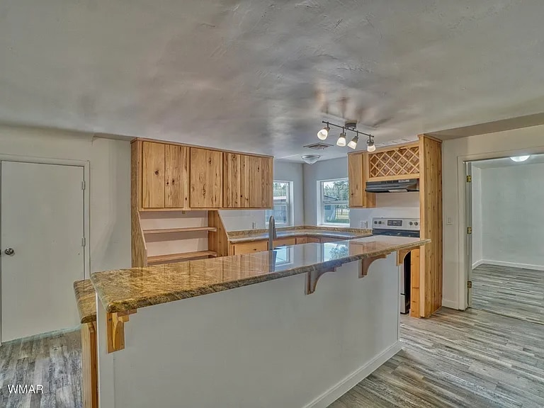 Building Photo - 2580 Poplar Dr