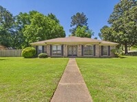 Building Photo - 1332 Autumnridge Dr