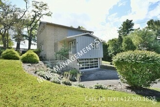Building Photo - 2413 Marbury-