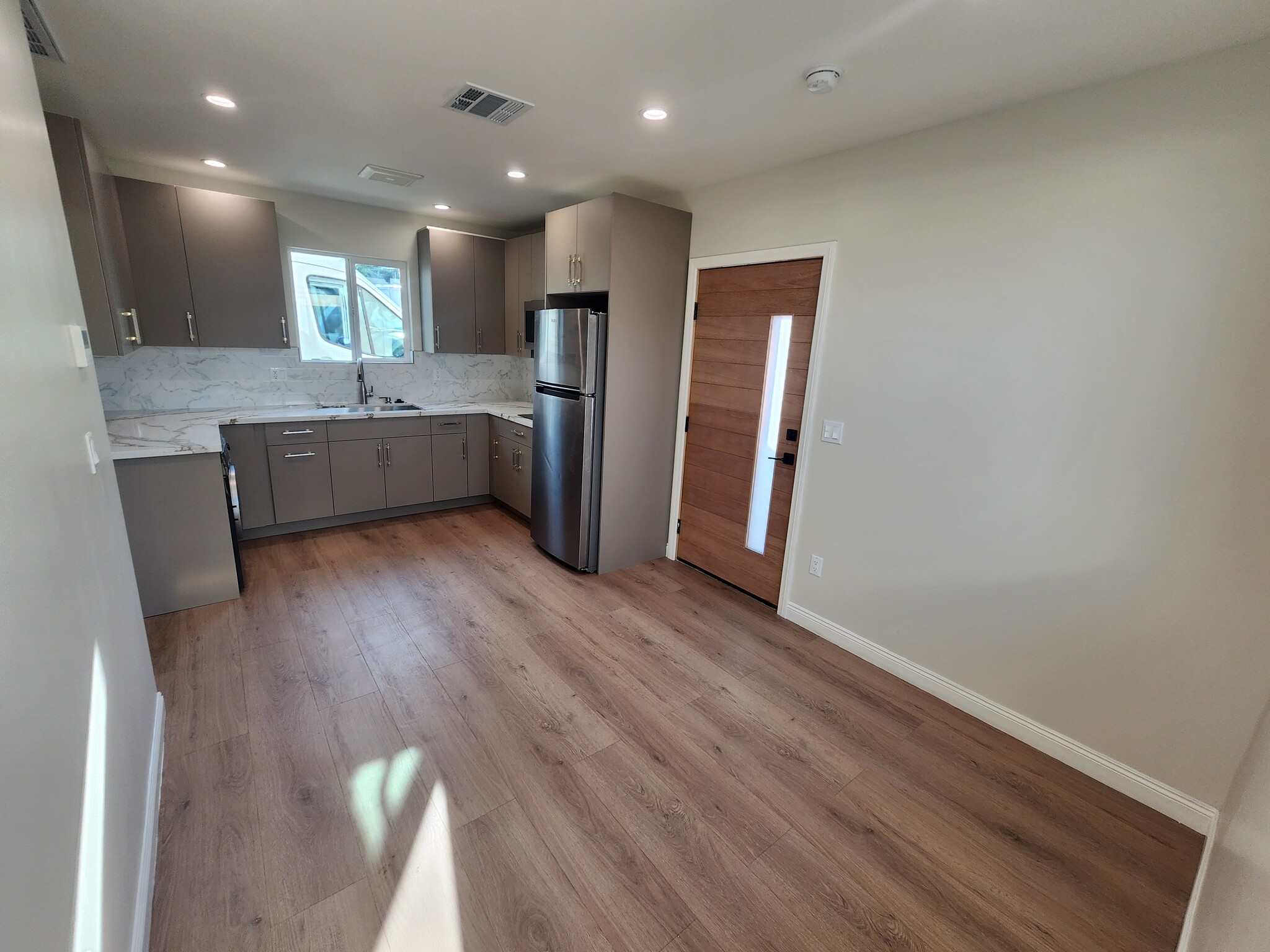 Building Photo - 14810 Covello St