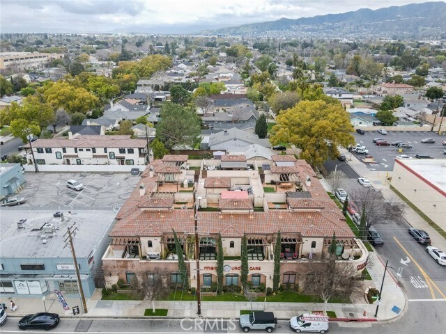 Building Photo - 201 N Reese Pl
