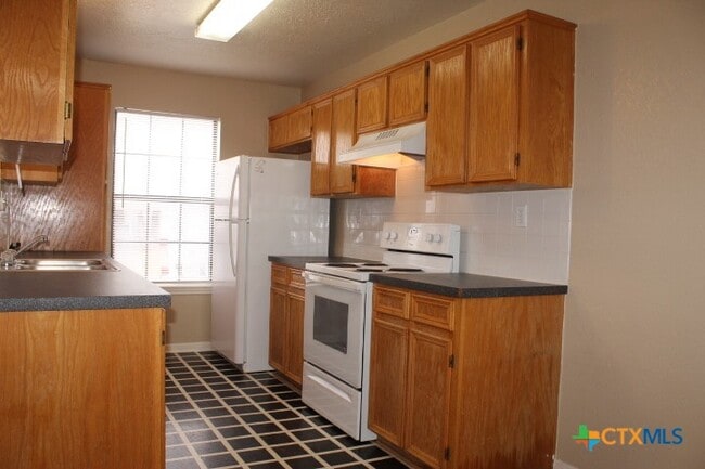 Building Photo - 3819 Oak Valley Dr