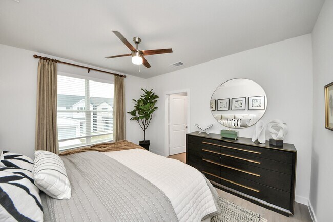 Building Photo - 22018 Norwood Groves Dr