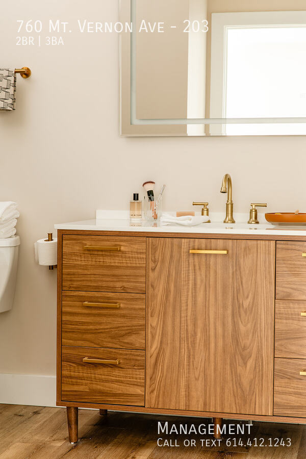 Building Photo - 760 Mt Vernon Ave