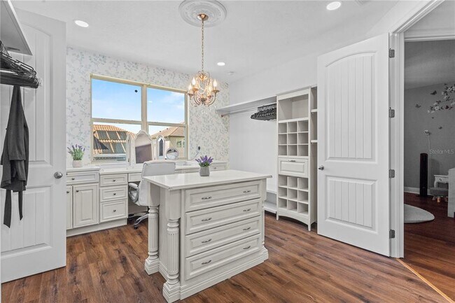 Building Photo - 8434 Chilton Dr
