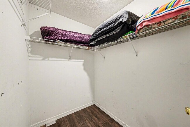 Building Photo - 1817 Coyote Pl