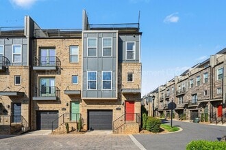 Building Photo - 2905 Grand Union Way