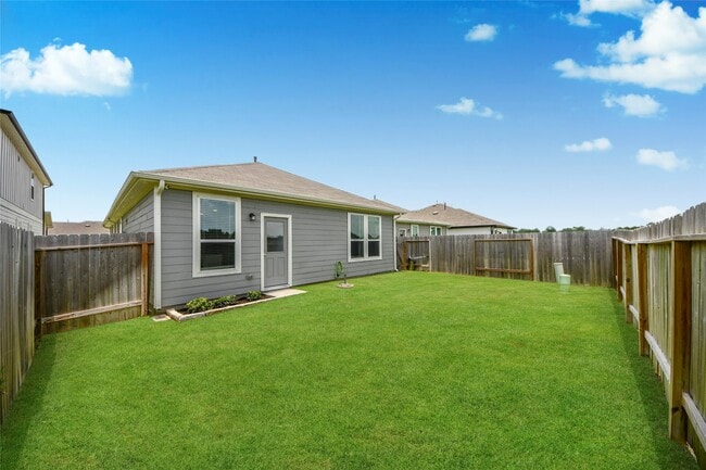 Building Photo - 23663 Cranberry Grader Ln