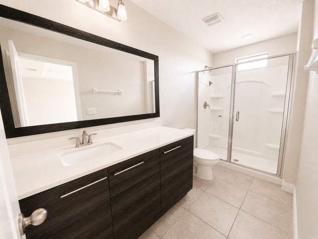 Building Photo - Charming 2-Bed Townhouse with Granite Elegance in Haines City – Spacious 1,464 Sq. Ft. Retreat!