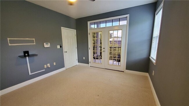 Building Photo - 1307 Stratford Commons