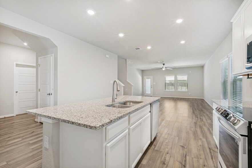 Building Photo - 9511 Bonito Falls Dr