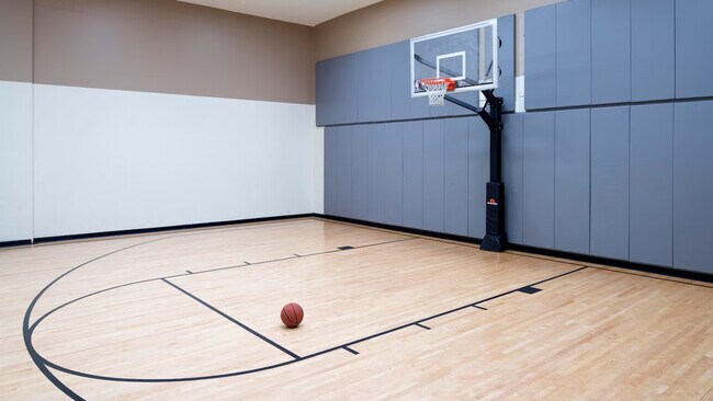 Building Photo - 444 Washington Blvd