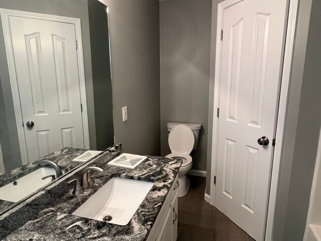 Building Photo - 204 Homewood Dr