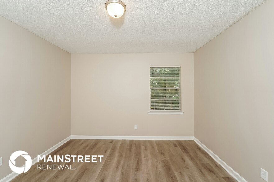 Building Photo - 3814 Mars Ave