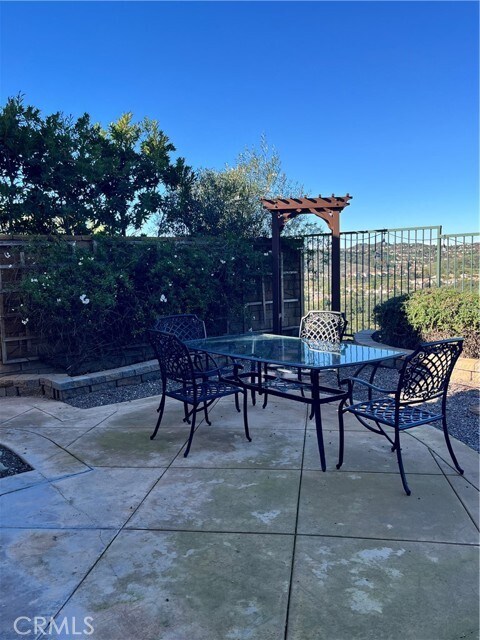 Building Photo - 21 Arboleda