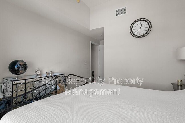 Building Photo - 1262 Kettner Blvd