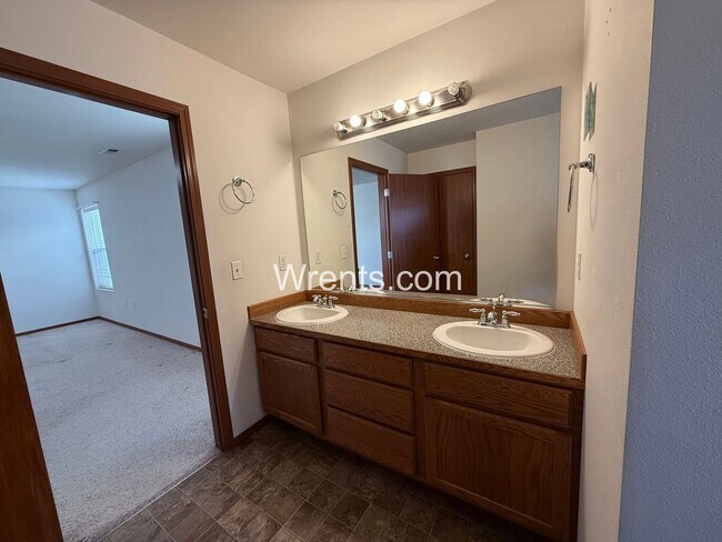 Building Photo - Adorable 3 Bed 2+ Bath in 5 Mile – Cherry Ln