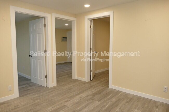 Building Photo - 469 N 36th St