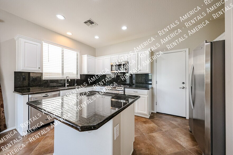 Building Photo - 3751 Desert Creek Ln