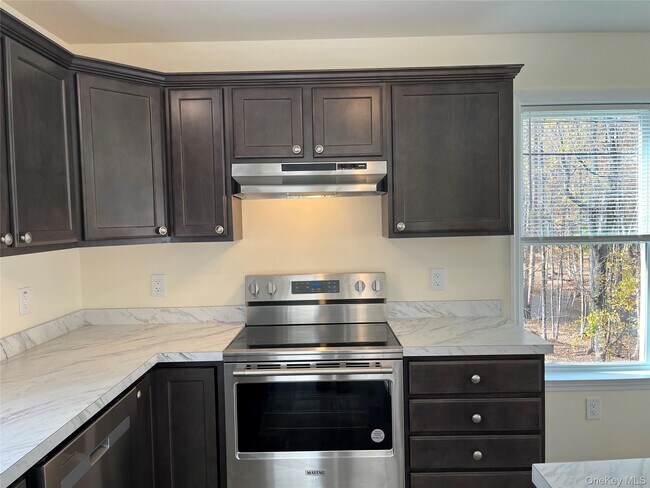 Building Photo - 148 Port Ben Rd