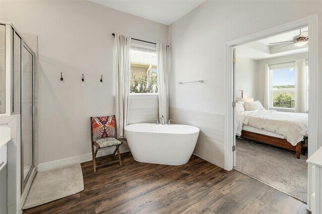 Building Photo - 805 Karst Cv