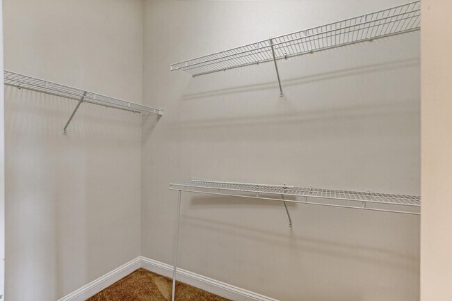 Building Photo - Lake  & Golf Course View Home in North Hampton