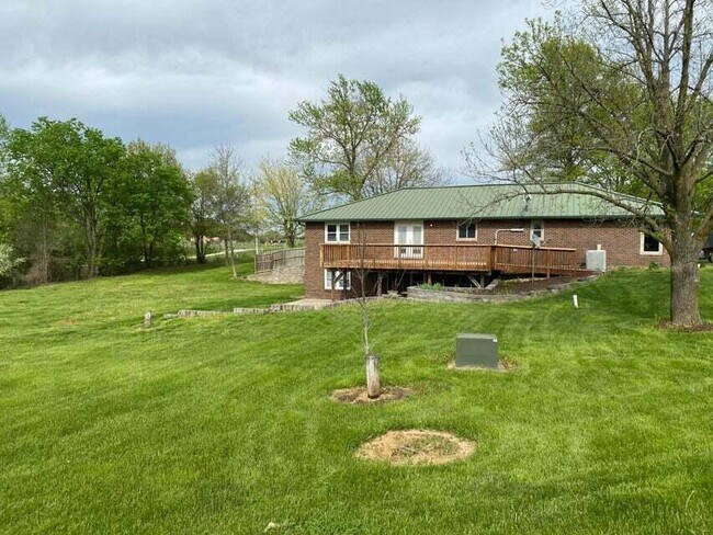 Building Photo - 5801 N Kircher Rd