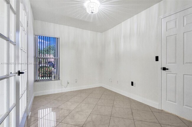Building Photo - 5421 Hawkes Bluff Ave